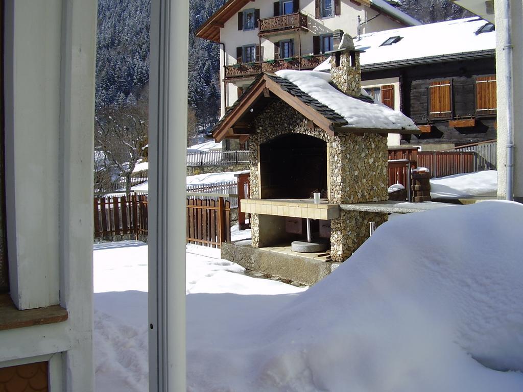 ホテルLes Alpes Finhaut エクステリア 写真